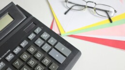 Épargner avec un petit salaire : la méthode complète